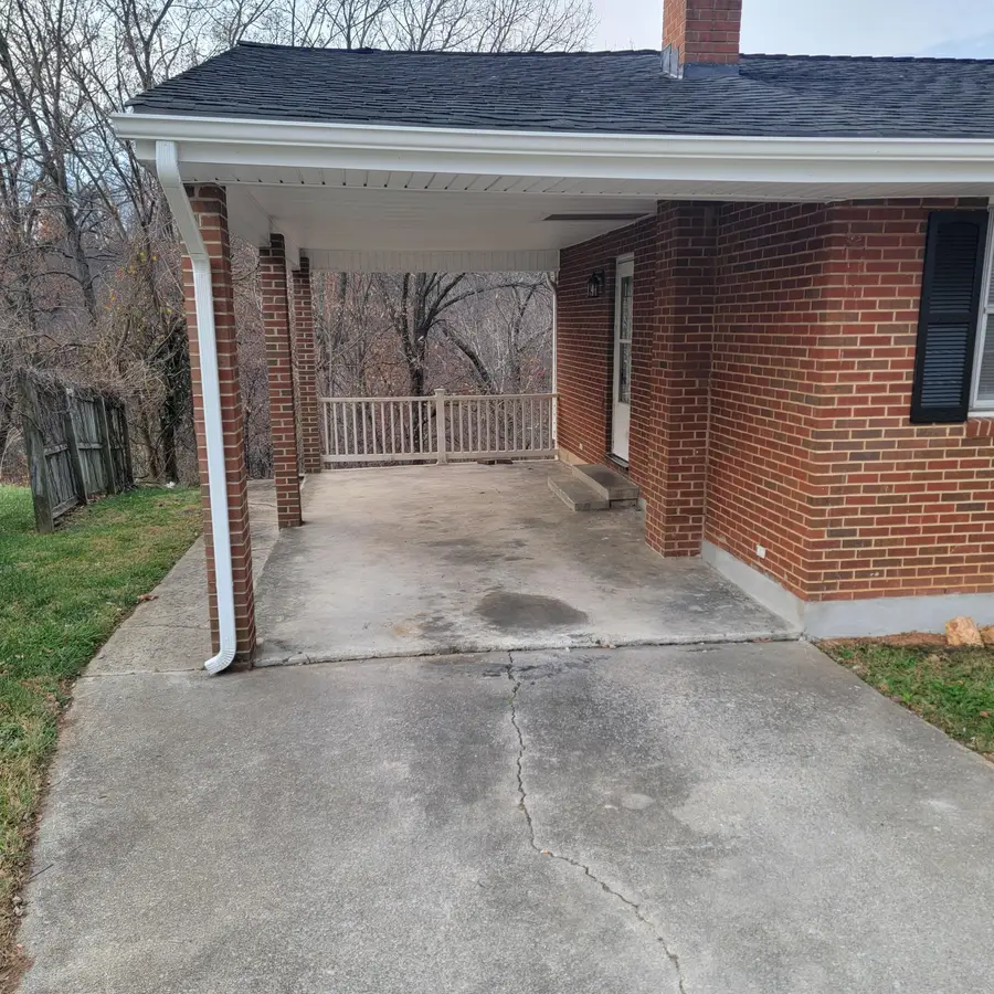 655 Timberidge Rd, Vinton, VA 24179 - #2