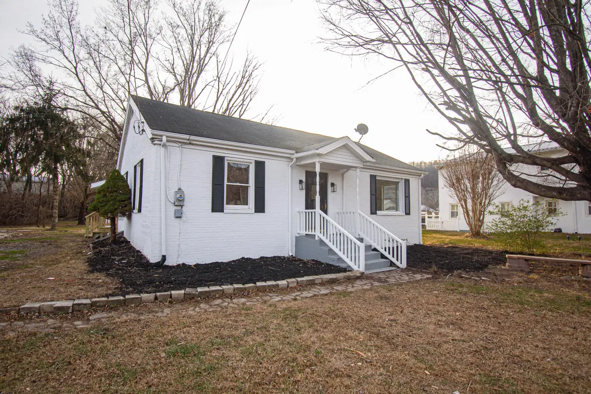 5291 Lafayette Rd, Elliston, VA 24087 - #1