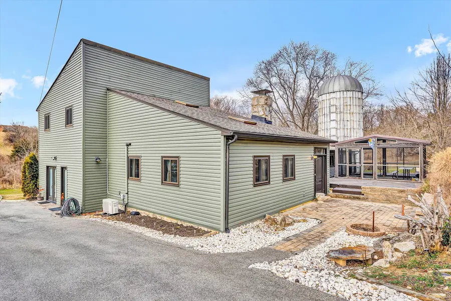 3144 Country Club Rd, Troutville, VA 24175 - #2