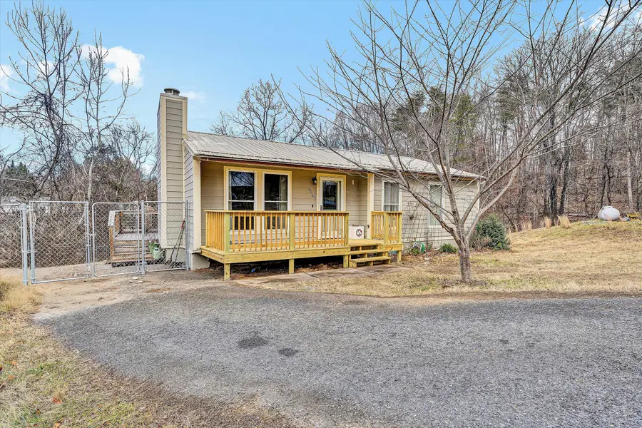 4064 Crawford Rd, Roanoke, VA 24018 - #2