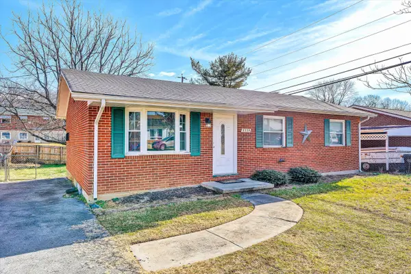 5339 Endicott St, Roanoke, VA 24019