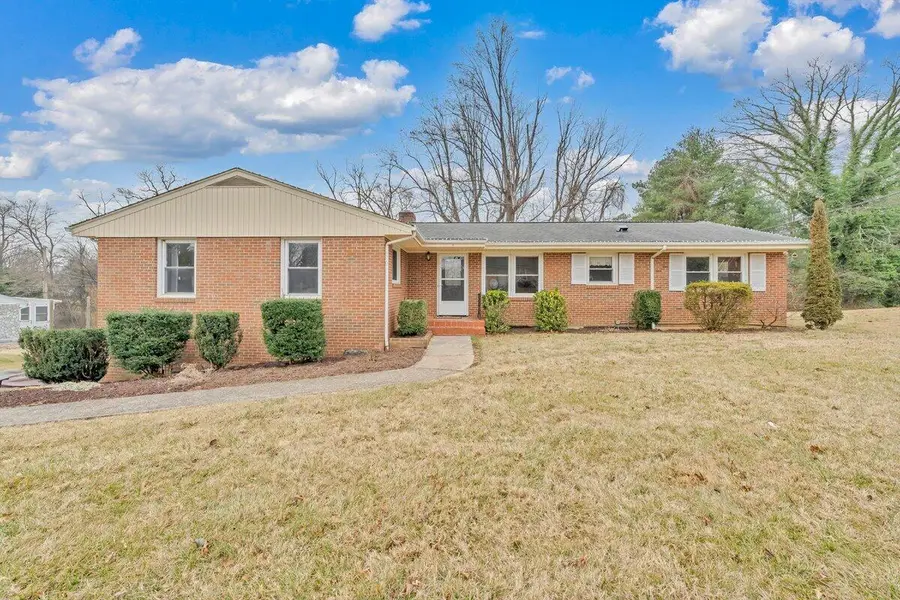 2147 Bridle Ln, Roanoke, VA 24018 - #3