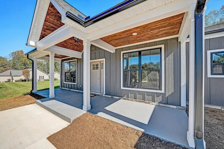 200 Cambridge Ct, Hardy, VA 24101 - #2