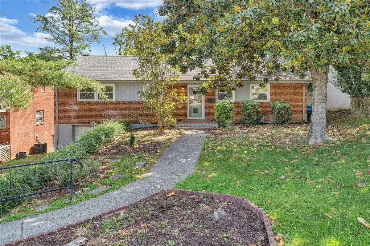 547 Dillard Rd Sw, Roanoke, VA 24014 - #1