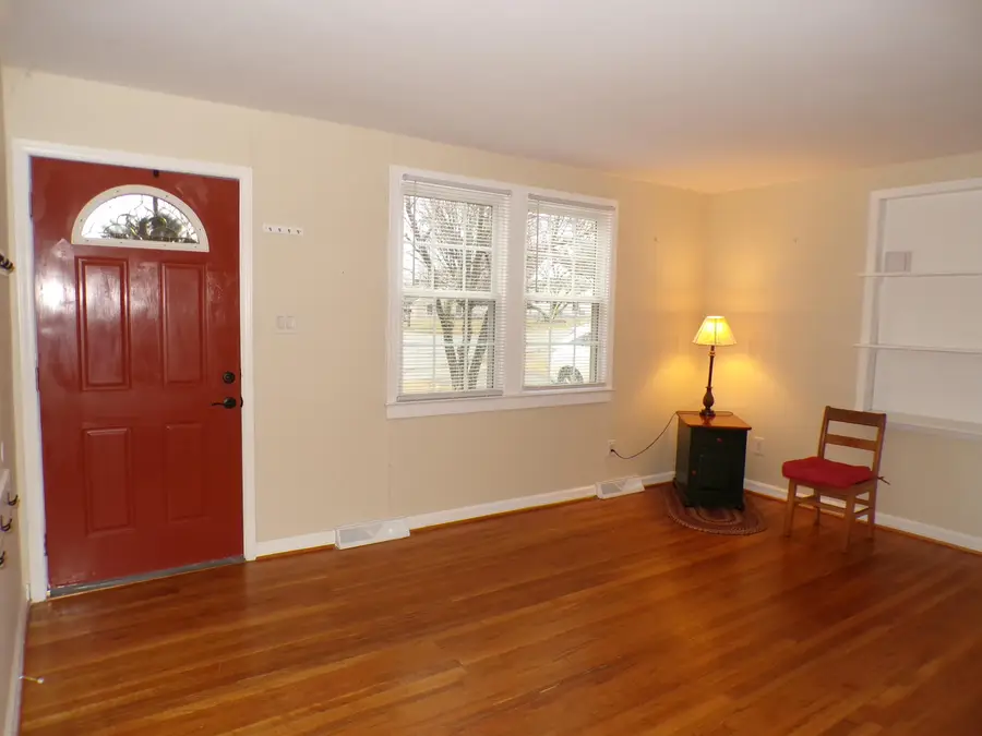 2061 Mountain Ave, Salem, VA 24153 - #3