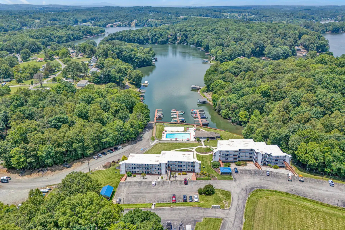 1085 Bluewater Dr #120, Moneta, VA 24121 - #1