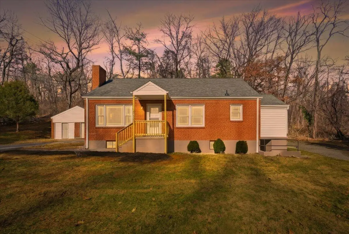 4149 Welcome Valley Rd Se, Roanoke, VA 24014 - #1