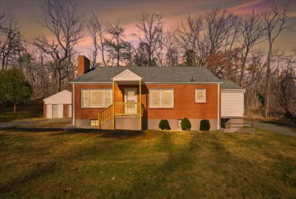 4149 Welcome Valley Rd Se, Roanoke, VA 24014