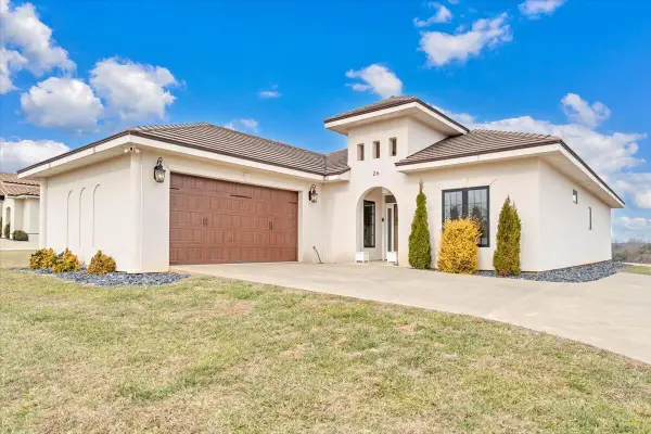 26 Royal Tern St, Wirtz, VA 24184