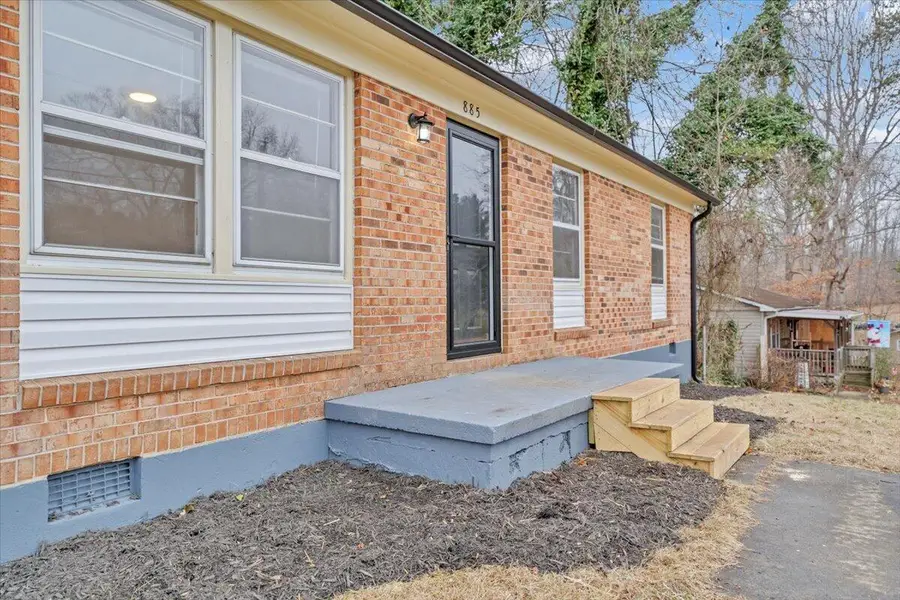 885 Southland Dr, Martinsville, VA 24112 - #2