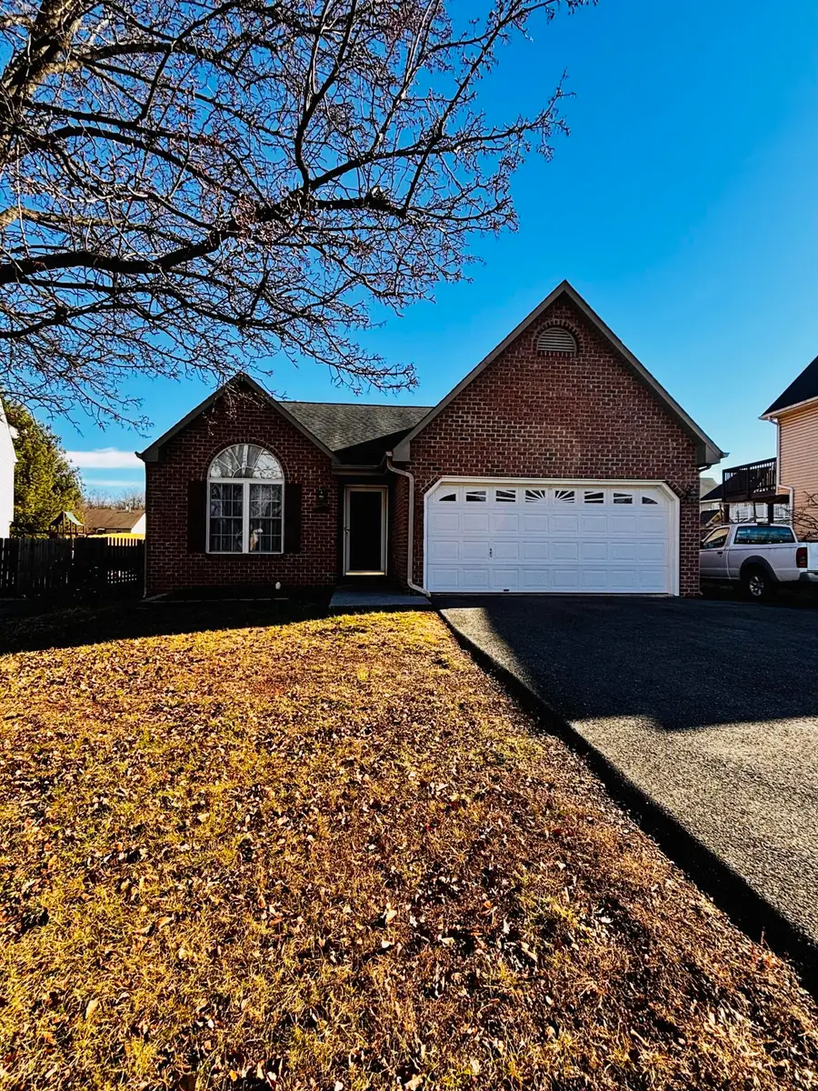 6009 Stone House Ln, Roanoke, VA 24019 - #2