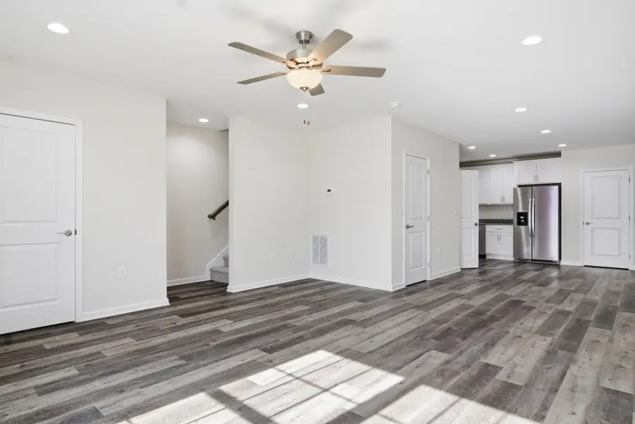 421 N Washington Ave #6, Pulaski, VA 24301 - #3