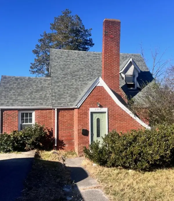 2208 10th St Nw, Roanoke, VA 24012