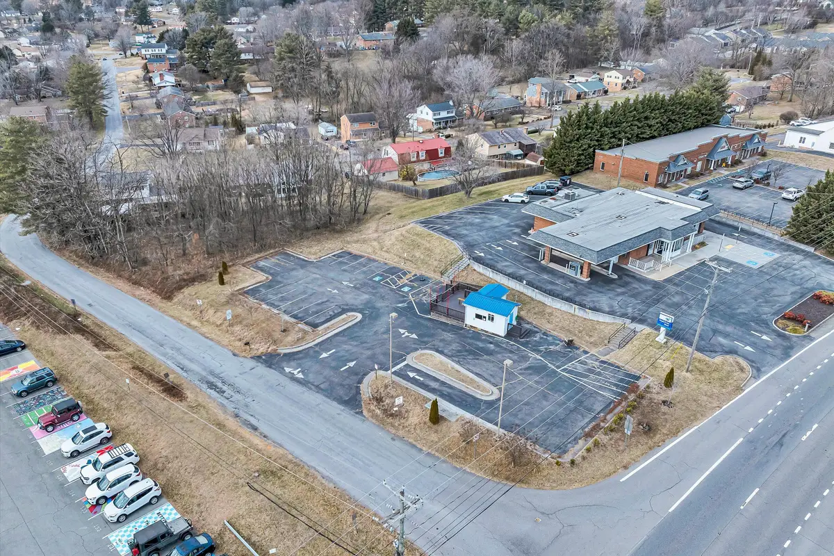 24 Azalea Rd, Daleville, VA 24083 - #1