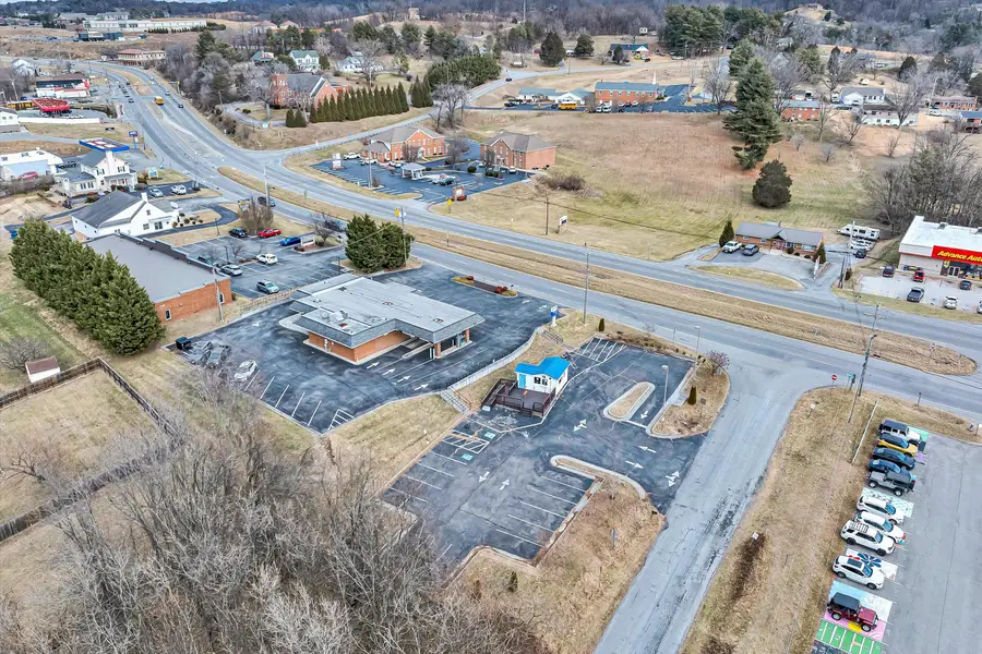 24 Azalea Rd, Daleville, VA 24083 - #3