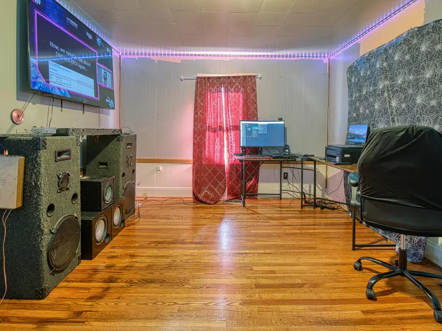 424 Magazine St, Pulaski, VA 24301 - #3