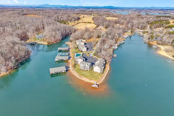 630 Montevista Rd #506, Union Hall, VA 24176