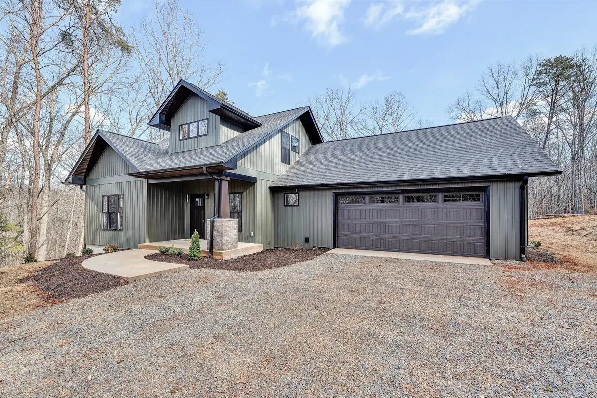 103 Bluff Ct, Moneta, VA 24121 - #1