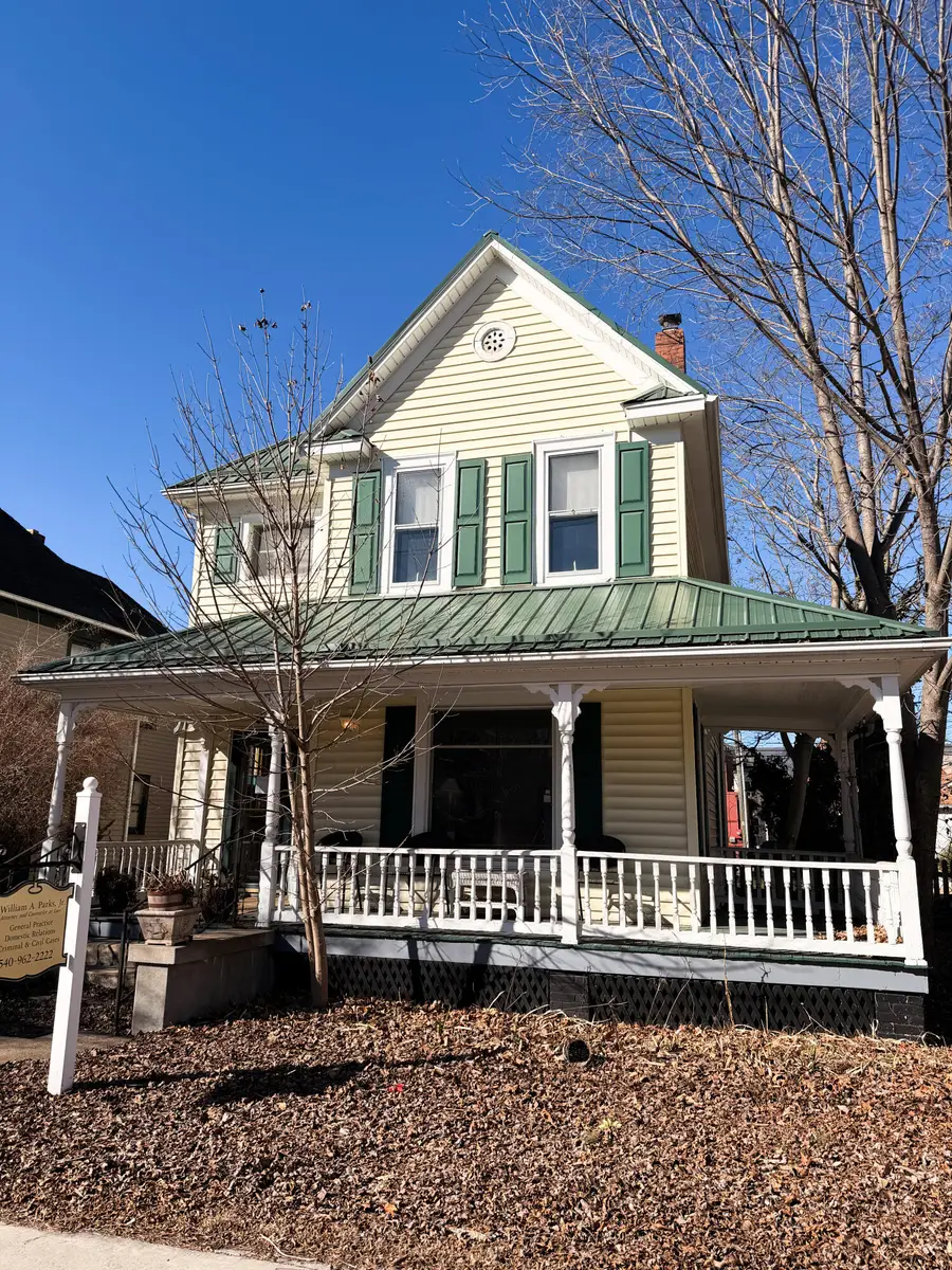 226 W Locust St, Covington, VA 24426 - #3