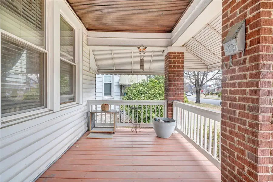 715 Highland Ave Se, Roanoke, VA 24013 - #2