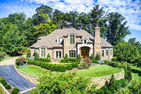 5760 Reserve Point Ln, Roanoke, VA 24018