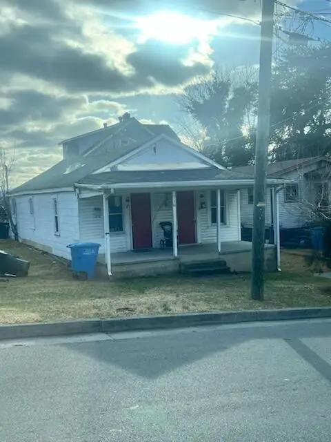 716 Mcdowell Ave Nw, Roanoke, VA 24016 - #1