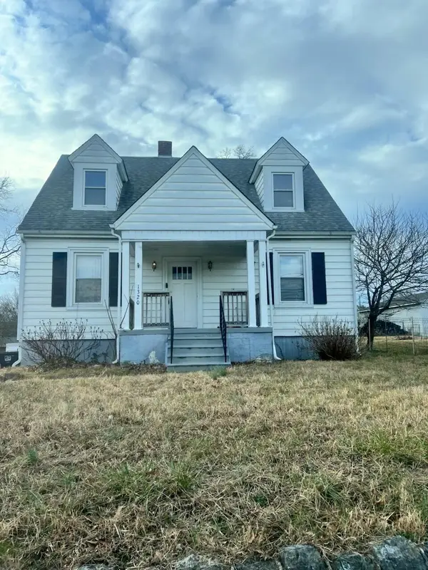 1320 Gilford Ave Nw, Roanoke, VA 24017