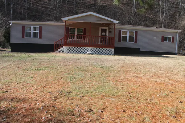 5406 Johnson Creek Rd, Covington, VA 24426