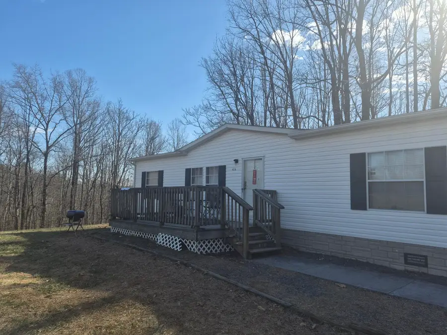 428 Ledbetter Rd, Rocky Mount, VA 24151 - #2