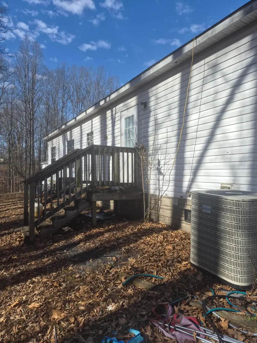 428 Ledbetter Rd, Rocky Mount, VA 24151 - #3