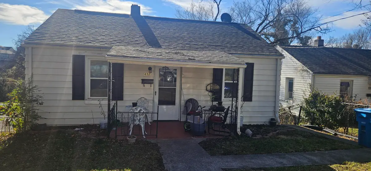 832 Hanover Ave Nw, Roanoke, VA 24017 - #1