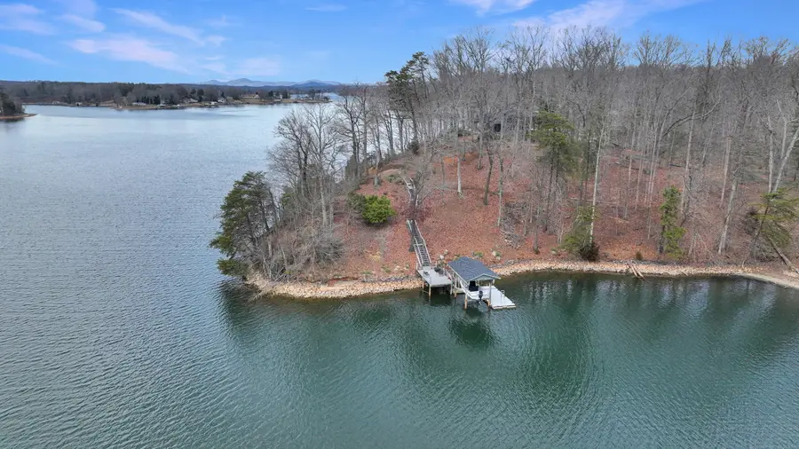 108 Overlook Hill Dr, Moneta, VA 24121 - #3