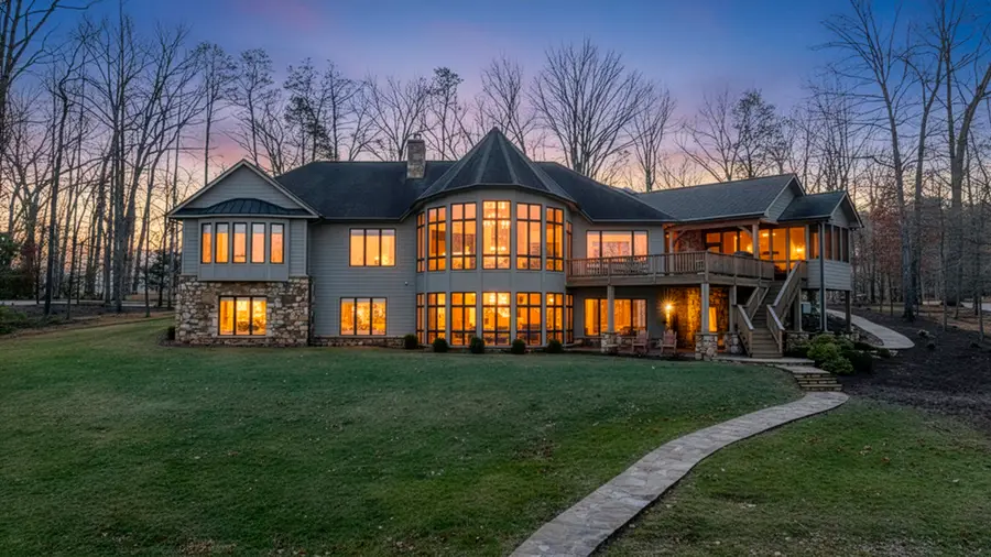 104 Arbor Ln, Huddleston, VA 24104 - #2