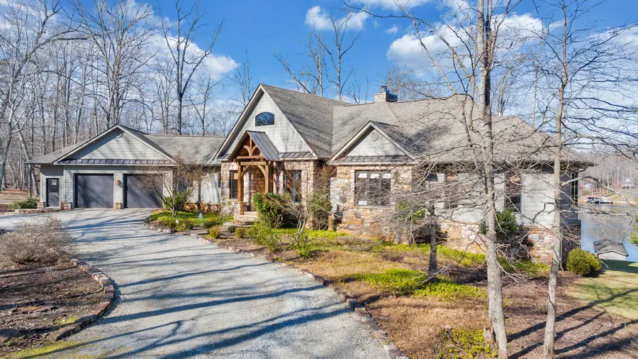 104 Arbor Ln, Huddleston, VA 24104 - #3