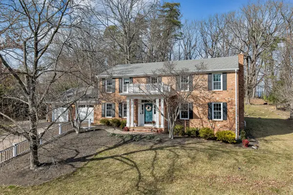 6235 Hidden Valley Dr, Roanoke, VA 24018