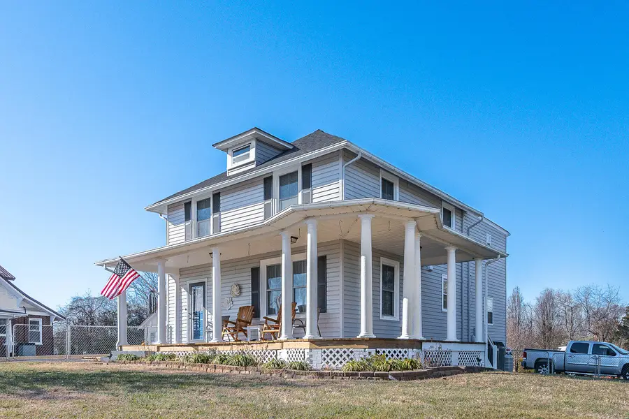 1215 Longwood Ave, Bedford, VA 24523 - #2