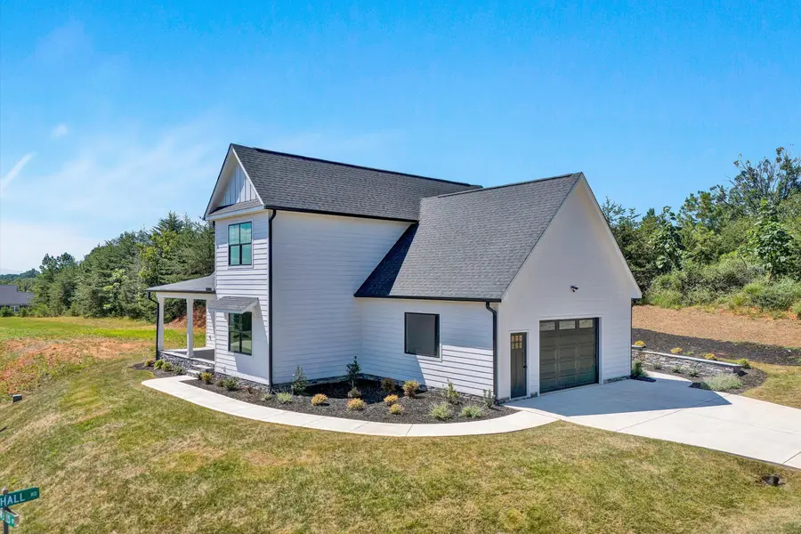 1154 Barrow Hills Dr, Huddleston, VA 24104 - #3