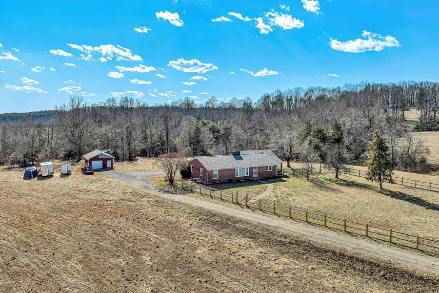 4015 White House Rd, Moneta, VA 24121 - #2