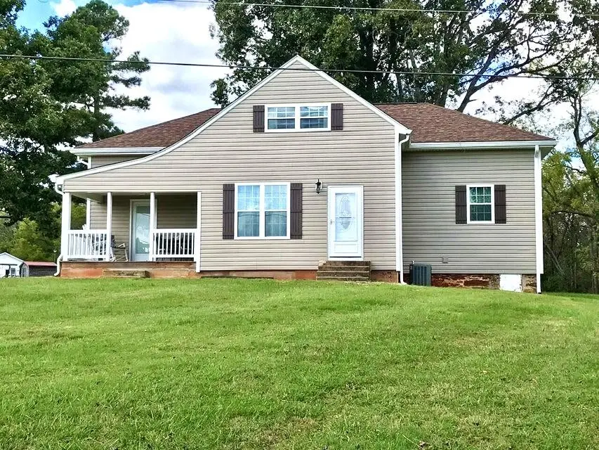 62 Crafts Church Rd, Glade Hill, VA 24092 - #2