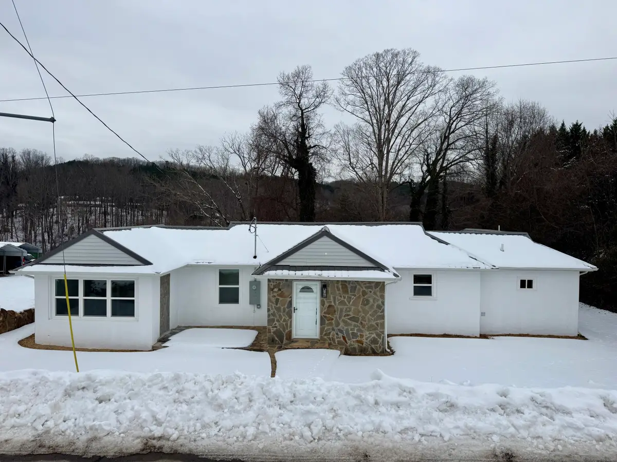 55 Hill St, Fieldale, VA 24089 - #1