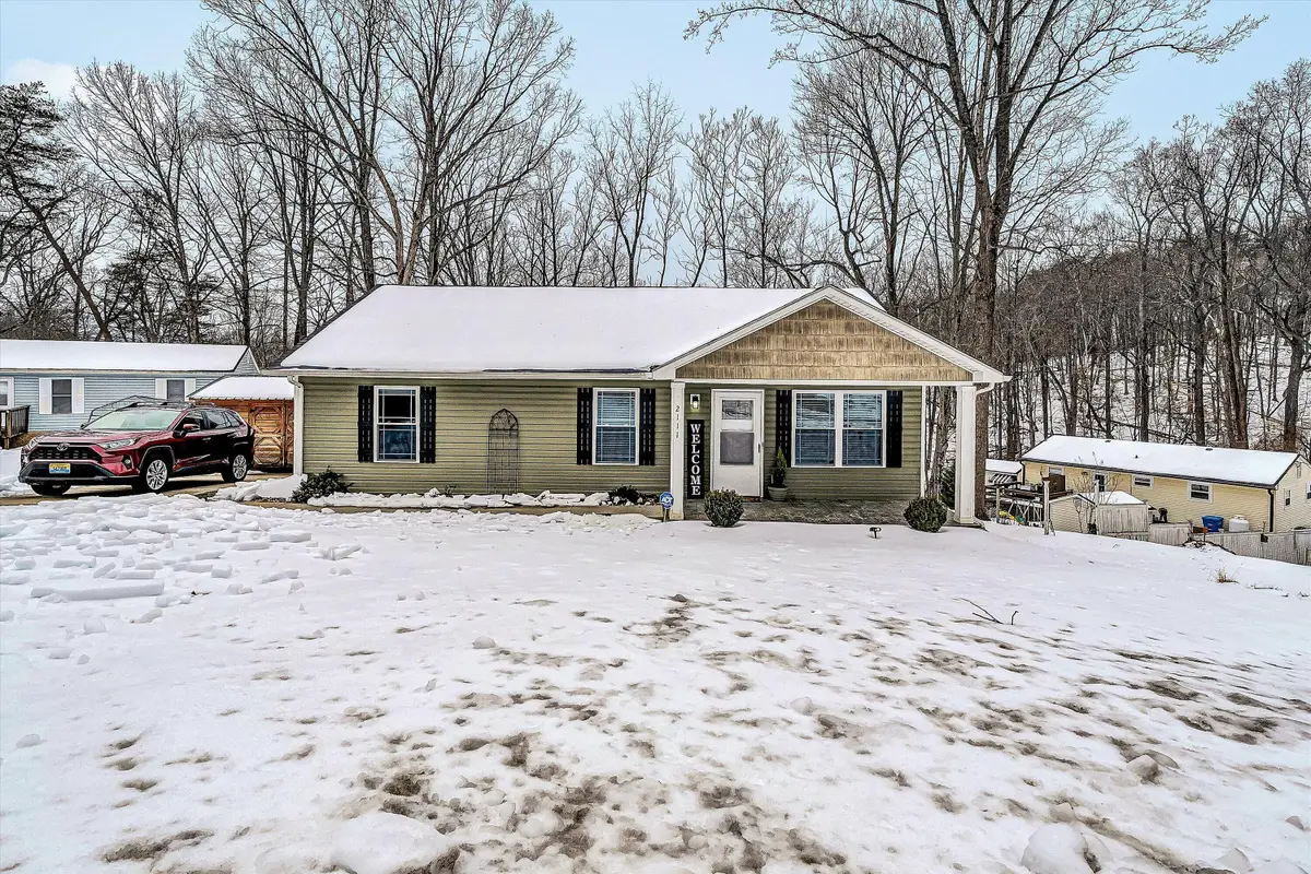 2111 Woodland Rd Se, Roanoke, VA 24014 - #1