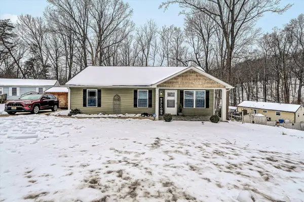 2111 Woodland Rd Se, Roanoke, VA 24014