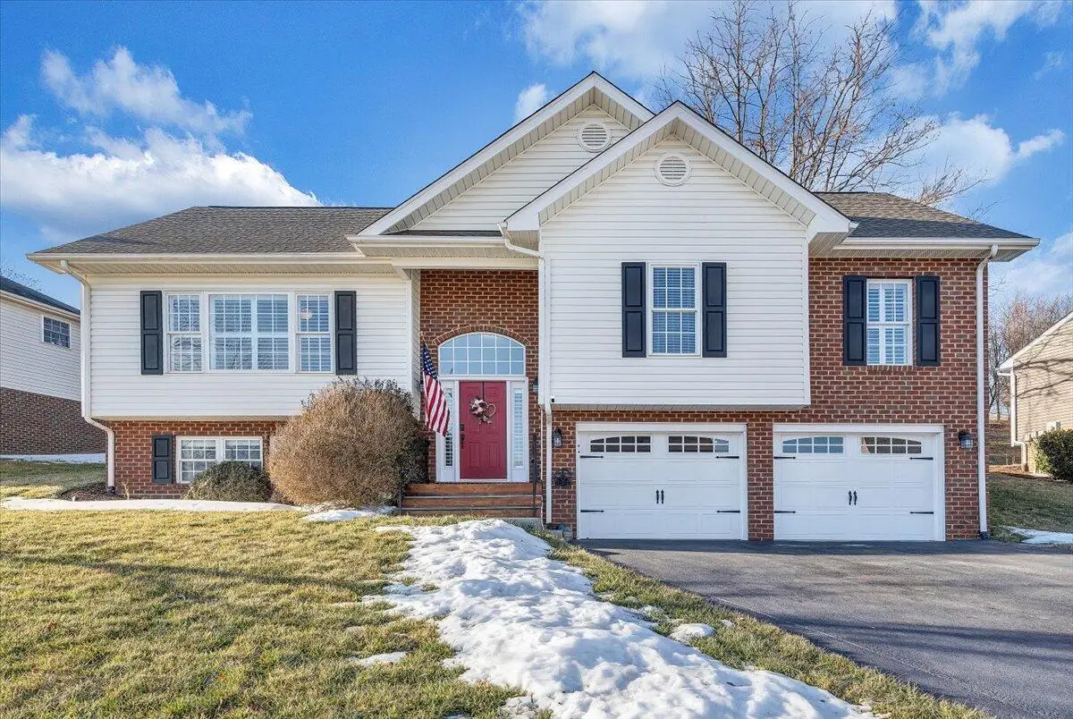 2525 Fountain Ln, Vinton, VA 24179 - #1