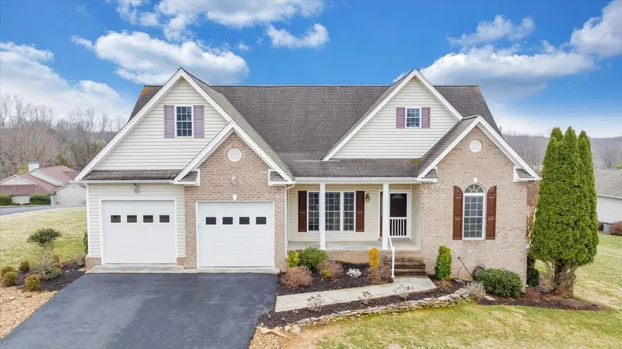 275 Chestnut Creek Dr, Hardy, VA 24101 - #2