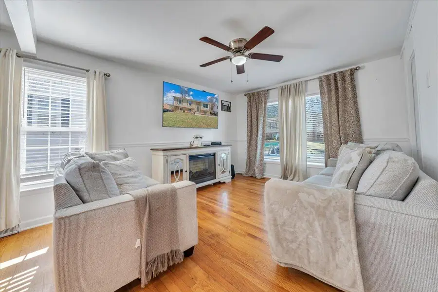 5572 Ambassador Dr, Roanoke, VA 24019 - #3