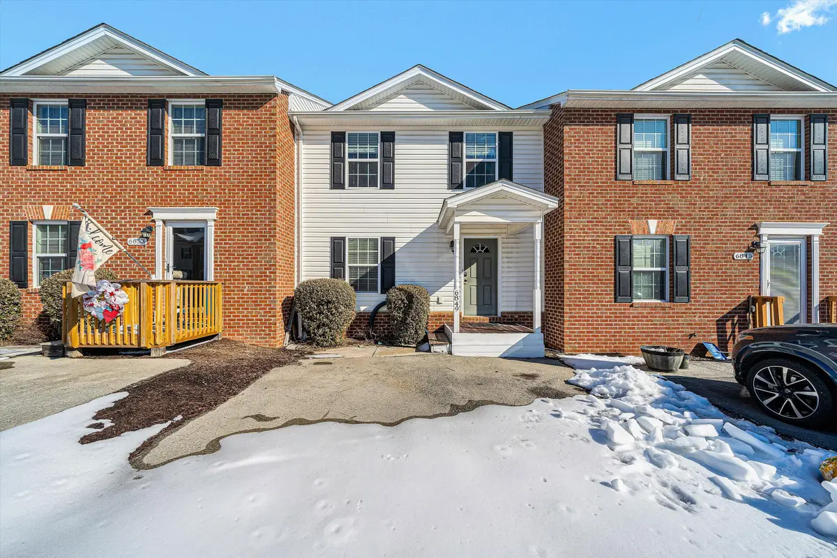 6849 Woodcreeper Dr, Roanoke, VA 24019 - #1