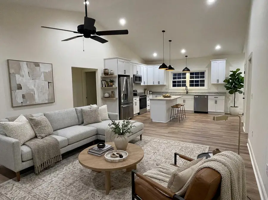 511 Otey St, Bedford, VA 24523 - #2