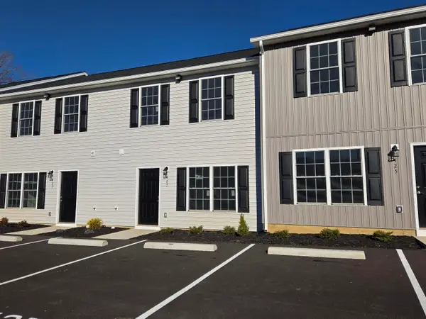 427 N Washington Ave, Pulaski, VA 24301