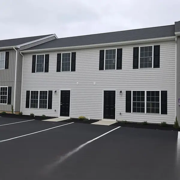 411 S Washington Ave, Pulaski, VA 24301