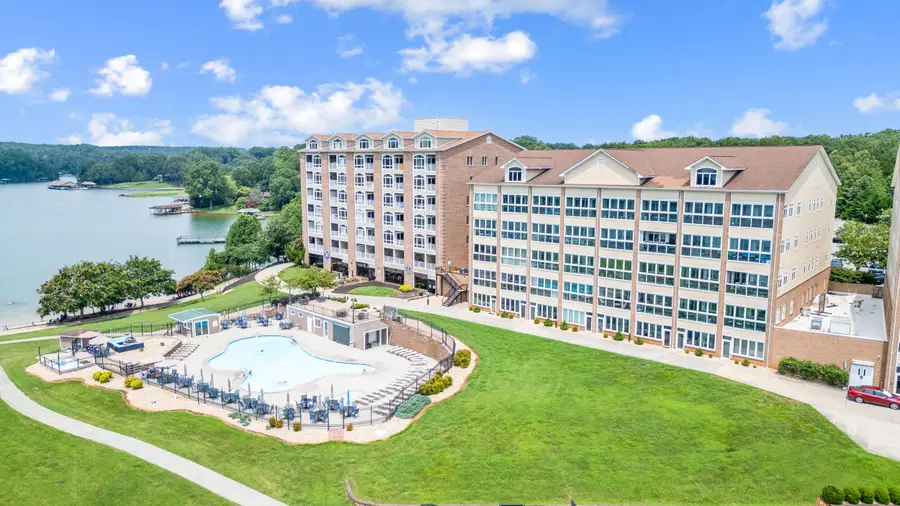 1245 Graves Harbor Trl #212, Huddleston, VA 24104 - #3